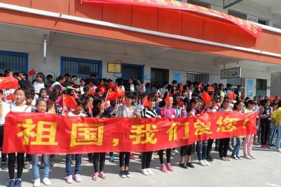 探索世界,畅聊智慧——79岁黄金配角陈龙去世,他是因何去世的?